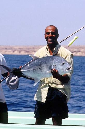 Belle carangue Ignobilis pche par Mr Jean-Michel Sy  Djibouti sur un Magic Pop 175 Orion
